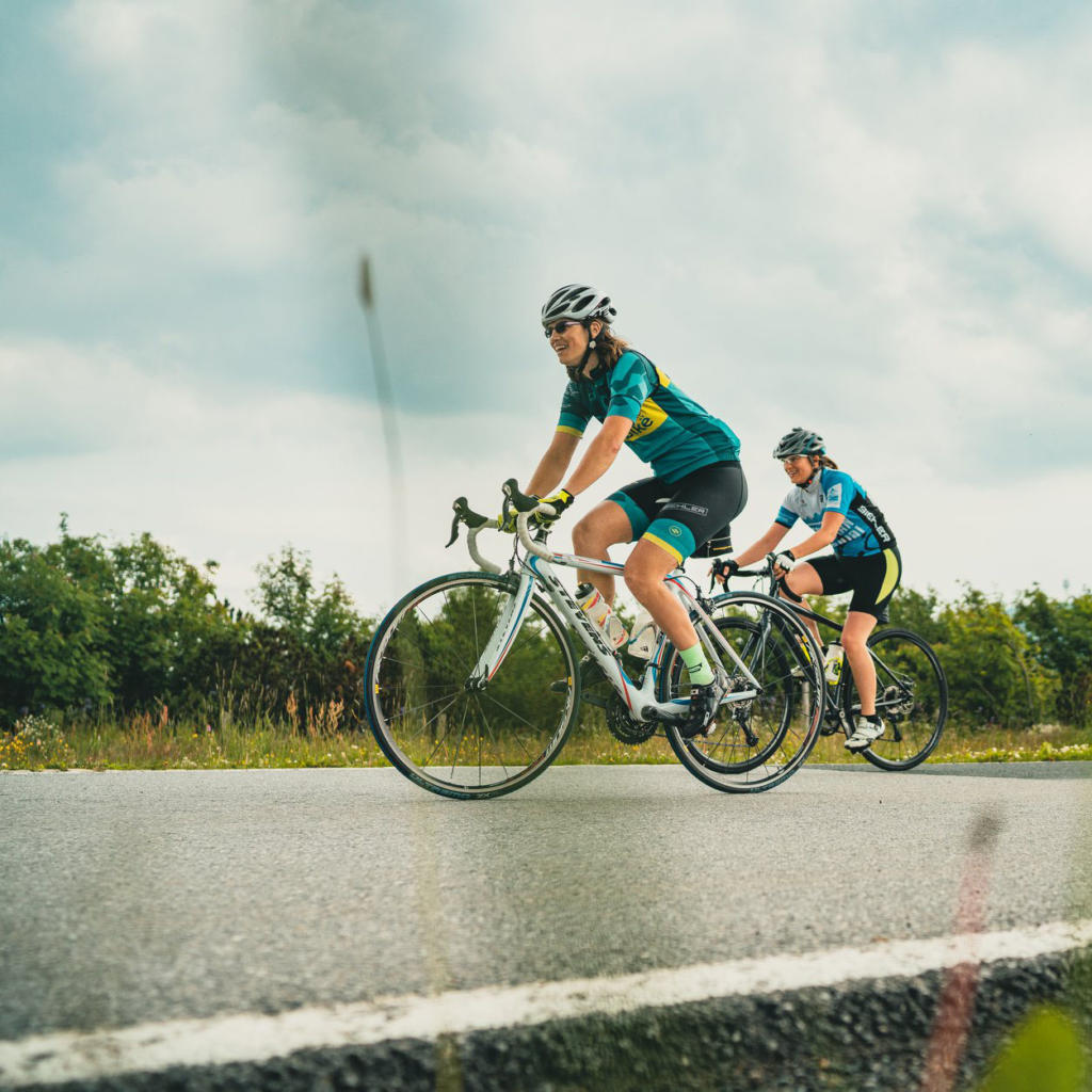 rennrad-tour-stoneman-miriquidi-road-guiding-frauen-erzgebirge-0000